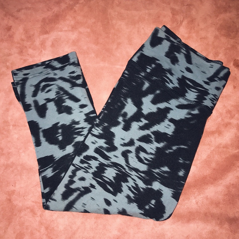 Cropped NIKE Leggings!!